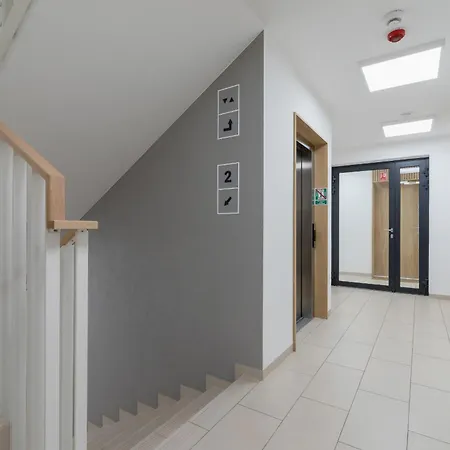 Saska Blu Studio Z Balkonem Podgorze By Renters Krakau