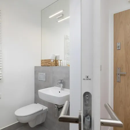 Saska Blu Studio Z Balkonem Podgorze By Renters